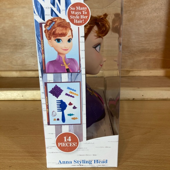 HOT CHRISTMAS ITEM - Frozen 2 Anna Styling Head - Picture 4 of 9